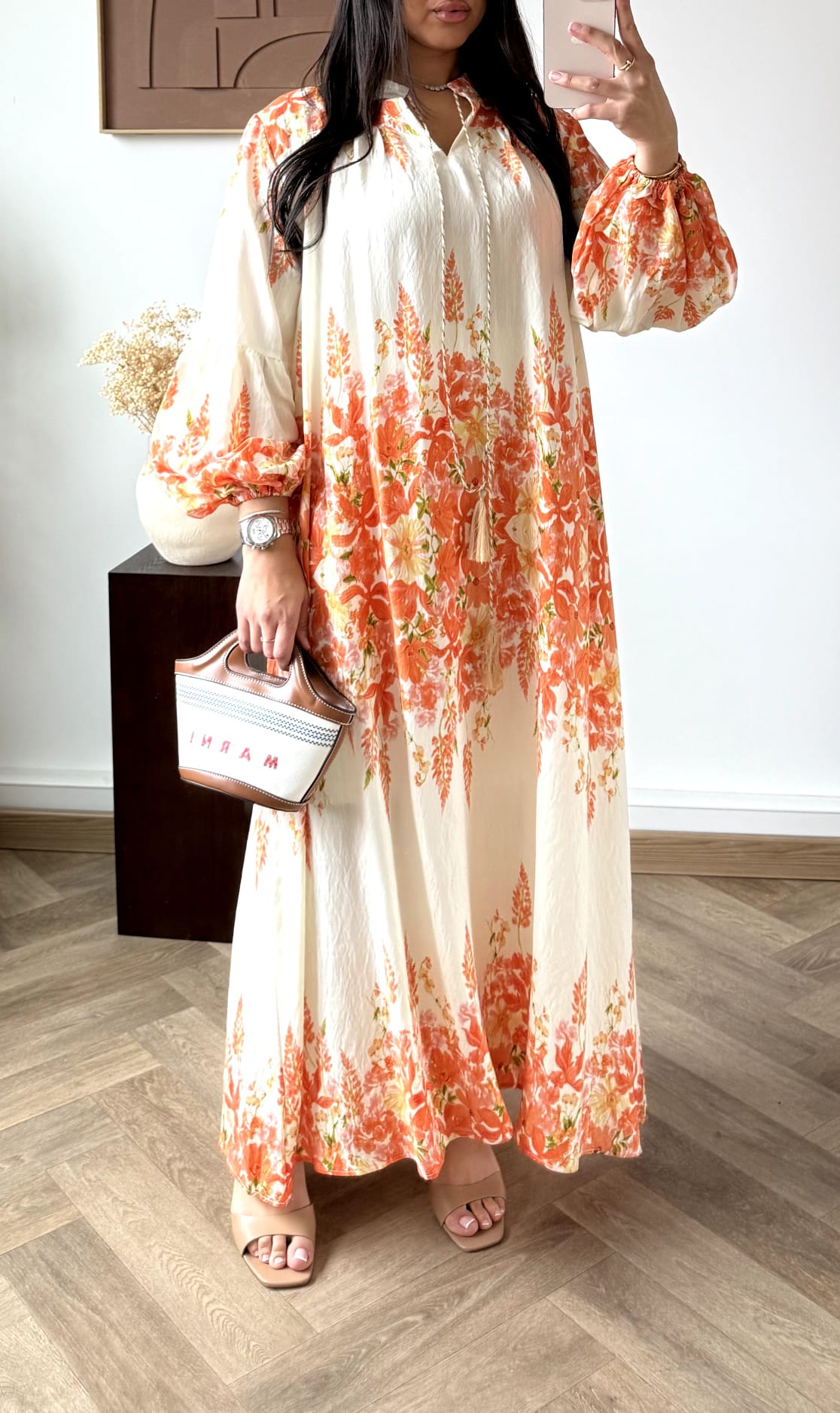 Alltagskleid mit Blumenmuster - vorderansicht Maxikleid orange