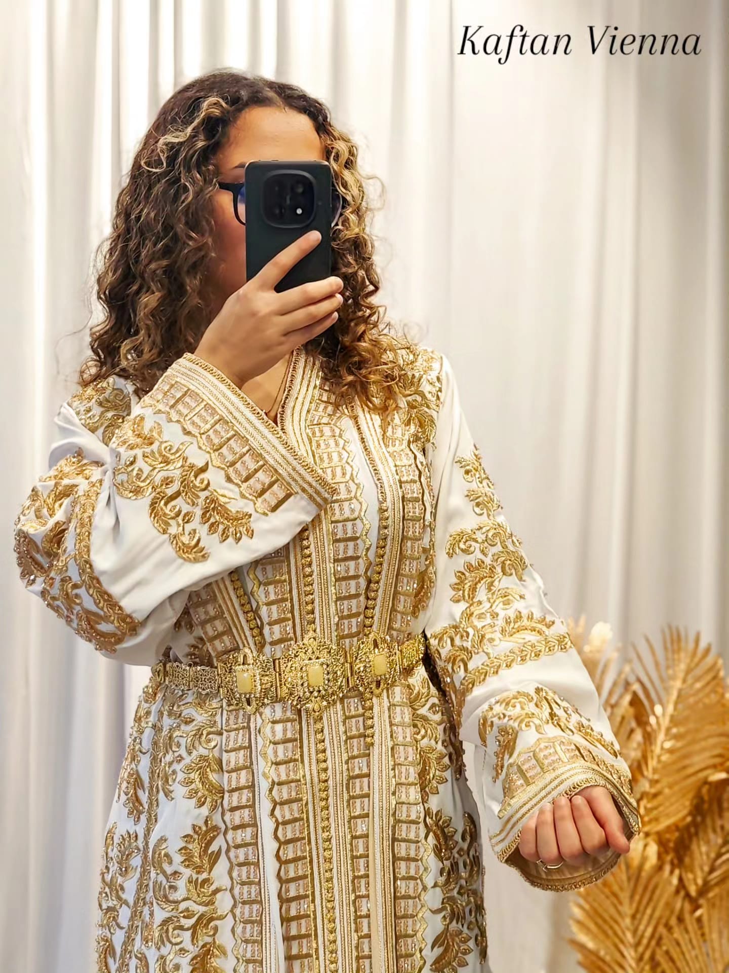 Marokkanische Takshita Weiß Gold Spitze - Vorderansicht Brautmode