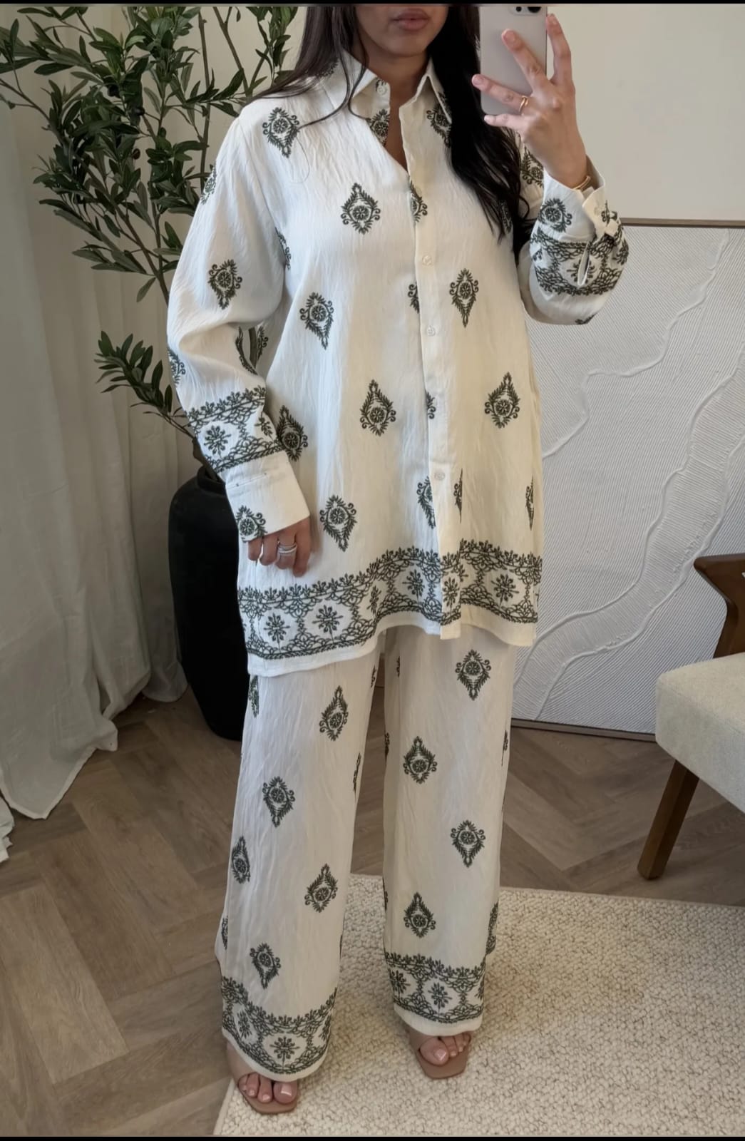 Weißes marokkanisches Alltagskleid-Set - Zweiteilig Vorderansicht